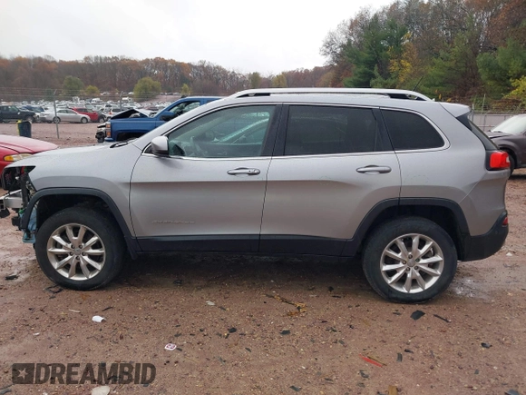 2014 Jeep Cherokee Limited with VIN 1C4PJMDS3EW280399, listed as a IAAI auction lot 40737977 with 131,595 mi miles. Bid and sale history available at carsss.com. Image 14.