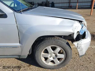 2010 Jeep Grand Cherokee Laredo with VIN 1J4PS4GK5AC156150, listed as a IAAI auction lot 41585346 with 178,237 mi miles. Bid and sale history available at carsss.com. Image 12.