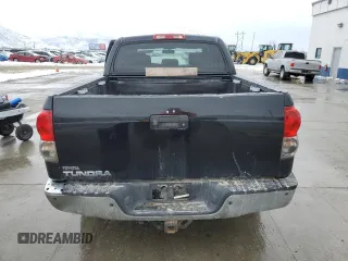 2008 Toyota Tundra Limited z VIN 5TFEV58108X033116, wystawiony jako Copart lot #45726255 z przebiegiem 425 257 mil mil oraz Szkoda całkowita • Salvage title. Historia ofert i sprzedaży dostępna na DreamBid. Obrazek 6.