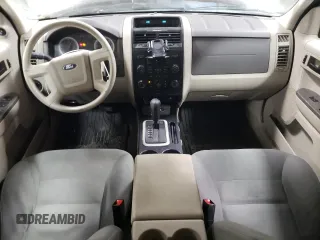 2008 Ford Escape XLS с VIN 1FMCU92Z78KB00951, выставлен на аукционе Copart как лот 42512745 с пробегом 148 569 миль миль и Списание • Salvage title. История ставок и продаж доступна на DreamBid. Изображение 8.
