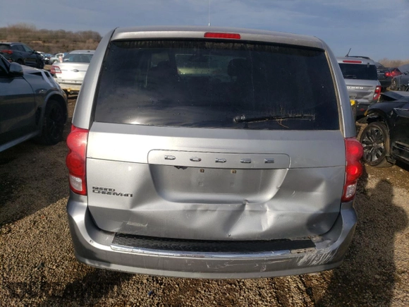 2020 Dodge Grand Caravan SE with VIN 2C4RDGBG5LR231498, listed as a Copart auction lot 84172944 with 14,749 mi miles and Salvage Title. Bid and sale history available at DreamBid. Image 6.