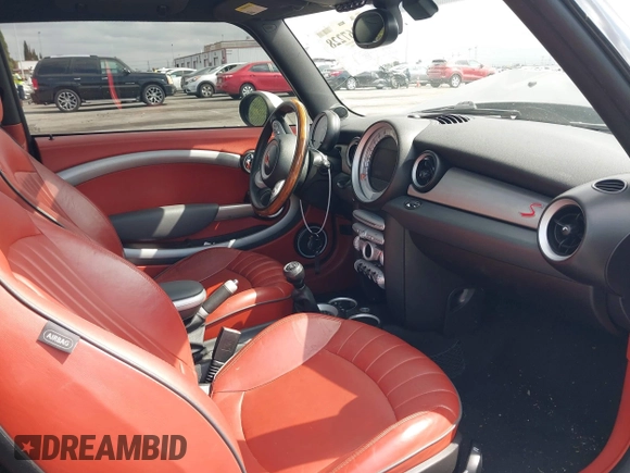 2007 MINI Hardtop S with VIN WMWMF73557TT80376, listed as a IAAI auction lot 42067228 with 174,262 mi miles and . Bid and sale history available at DreamBid. Image 5.