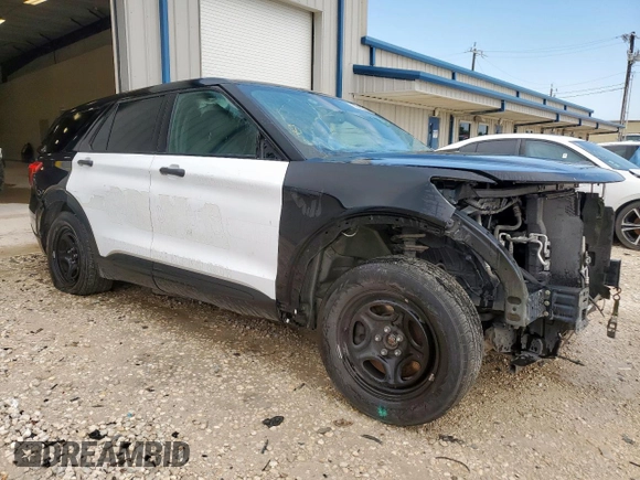 2021 Ford Police Interceptor Utility z VIN 1FM5K8AB4MGC31023, wystawiony jako Copart lot #56520245 z przebiegiem 67 787 mil mil oraz Szkoda całkowita • Salvage title. Historia ofert i sprzedaży dostępna na DreamBid. Obrazek 4.