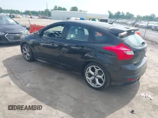 2014 Ford Focus ST with VIN 1FADP3L98EL269058, listed as a IAAI auction lot 42169021 with 106,325 mi miles and . Bid and sale history available at carsss.com. Image 3.