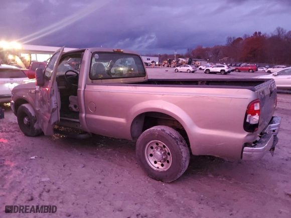 2002 Ford Super Duty F-250 XL with VIN 1FTNF20S82EA46487, listed as a Copart auction lot 84033334 with 216,992 mi miles and Clean Title. Bid and sale history available at carsss.com. Image 2.