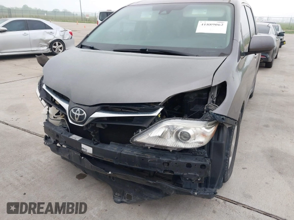 2018 Toyota Sienna LE Auto Access Seat with VIN 5TDKZ3DC8JS948150, listed as a IAAI auction lot 41889062 with 73,724 mi miles and . Bid and sale history available at DreamBid. Image 6.