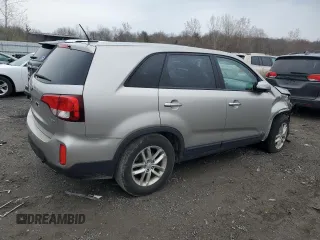 2015 Kia Sorento LX with VIN 5XYKTCA69FG562972, listed as a Copart auction lot 53233305 with 145,573 mi miles and Clean Title. Bid and sale history available at carsss.com. Image 3.
