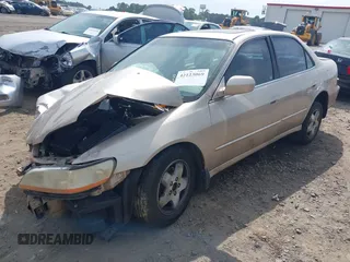 2000 Honda Accord EX with VIN 1HGCG1651YA025062, listed as a IAAI auction lot 42123069 with 221,614 mi miles and . Bid and sale history available at DreamBid. Image 17.