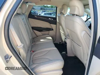 2018 Lincoln MKC Reserve with VIN 5LMTJ3DH2JUL15106, listed as a Copart auction lot 58616205 with 65,662 mi miles and Salvage title. Bid and sale history available at DreamBid. Image 10.