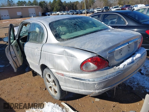 2002 Jaguar X-Type with VIN SAJEA51C92WC41844, listed as a IAAI auction lot 41396079 with Not Provided miles. Bid and sale history available at carsss.com. Image 3.