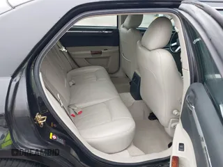 2005 Chrysler 300 with VIN 2C3AA63H45H674987, listed as a IAAI auction lot 41560730 with 101,659 mi miles. Bid and sale history available at carsss.com. Image 8.