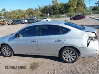 2014 Nissan Sentra SR z VIN 3N1AB7AP1EY218581, wystawiony jako IAAI lot #41853117 z przebiegiem 125 967 mil mil oraz . Historia ofert i sprzedaży dostępna na DreamBid. Obrazek 14.