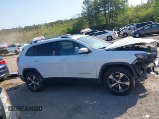 2019 Jeep Cherokee Limited with VIN 1C4PJMDX5KD305788, listed as a IAAI auction lot 42063222 with 113,194 mi miles and . Bid and sale history available at DreamBid. Image 13.