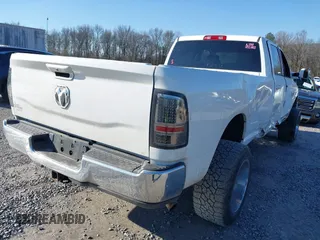 2018 Ram 2500 Tradesman с VIN 3C6UR5HJ0JG216906, выставлен на аукционе IAAI как лот 41409441 с пробегом 122 401 миль миль и . История ставок и продаж доступна на DreamBid. Изображение 4.