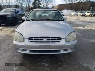 2000 Hyundai Sonata GLS with VIN KMHWF35V0YA224725, listed as a Copart auction lot 46110805 with 82,863 mi miles and Clean Title. Bid and sale history available at carsss.com. Image 5.