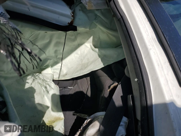 2015 Nissan Rogue SL z VIN 5N1AT2MV1FC910773, wystawiony jako Copart lot #59947695 z przebiegiem Nie podano mil oraz Nie do naprawy • Non repairable. Historia ofert i sprzedaży dostępna na DreamBid. Obrazek 10.