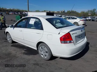 2009 Kia Spectra EX z VIN KNAFE222595616439, wystawiony jako IAAI lot #42117197 z przebiegiem 79 882 mil mil oraz . Historia ofert i sprzedaży dostępna na DreamBid. Obrazek 3.