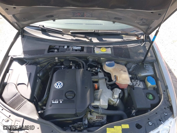 2003 Volkswagen Passat GLS with VIN WVWPD63B63P099079, listed as a IAAI auction lot 41963074 with 147,822 mi miles. Bid and sale history available at carsss.com. Image 10.