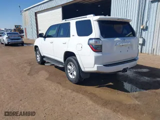 2017 Toyota 4Runner SR5 with VIN JTEZU5JR1H5158802, listed as a IAAI auction lot 41587948 with 114,804 mi miles. Bid and sale history available at carsss.com. Image 3.
