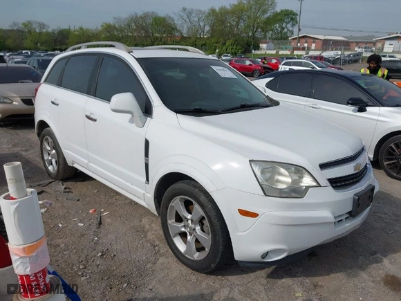 2014 Chevrolet Captiva Sport Fleet LT with VIN 3GNAL3EK5ES663174, listed as a IAAI auction lot 42068567 with 199,327 mi miles. Bid and sale history available at carsss.com. Image 1.