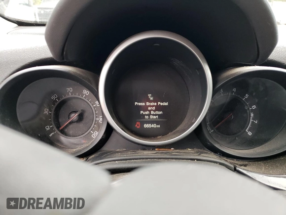 2016 FIAT 500X Lounge z VIN ZFBCFYDT7GP513622, wystawiony jako Copart lot #71971833 z przebiegiem 66 540 mil mil oraz Szkoda całkowita • Salvage title. Historia ofert i sprzedaży dostępna na DreamBid. Obrazek 9.