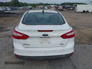 2014 Ford Focus SE with VIN 1FADP3F27EL215703, listed as a IAAI auction lot 42110523 with 179,371 mi miles. Bid and sale history available at carsss.com. Image 15.