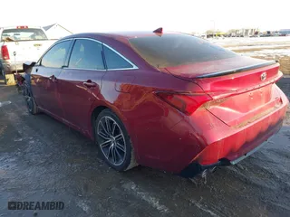 2019 Toyota Avalon XLE with VIN 4T1BZ1FB8KU023417, listed as a IAAI auction lot 41410801 with 43,089 mi miles. Bid and sale history available at carsss.com. Image 3.
