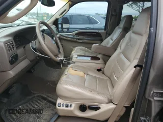 2003 Ford Excursion Limited z VIN 1FMNU42P23EB56085, wystawiony jako Copart lot #58863405 z przebiegiem 251 772 mil mil oraz Tytuł czysty. Historia ofert i sprzedaży dostępna na DreamBid. Obrazek 7.