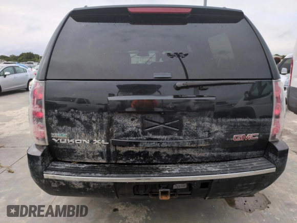2012 GMC Yukon XL Denali with VIN 1GKS2MEF2CR189505, listed as a Copart auction lot 74488354 with Not Provided miles and Salvage Title. Bid and sale history available at carsss.com. Image 6.