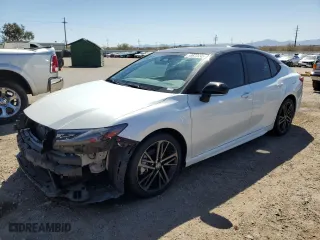 2025 Toyota Camry LE with VIN 4T1DAACK1SU026969, listed as a Copart auction lot 49670445 with 15,002 mi miles and Salvage Title. Bid and sale history available at carsss.com. Image 1.