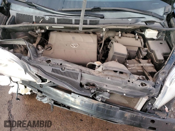2014 Toyota Sienna L with VIN 5TDZK3DC1ES486586, listed as a Copart auction lot 84680574 with 122,332 mi miles and Salvage Title. Bid and sale history available at carsss.com. Image 12.
