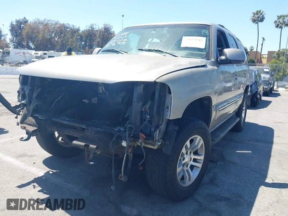 2002 GMC Yukon SLT with VIN 1GKEC13T62R202059, listed as a IAAI auction lot 42023547 with 1 mi miles. Bid and sale history available at carsss.com. Image 2.