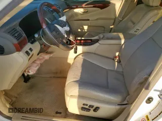 2011 Lexus LS 460 z VIN JTHBL5EF1B5102521, wystawiony jako Copart lot #51530065 z przebiegiem Nie podano mil oraz Szkody całkowita. Historia ofert i sprzedaży dostępna na DreamBid. Obrazek 7.