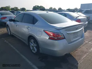 2015 Nissan Altima 2.5 SV with VIN 1N4AL3AP9FC450963, listed as a IAAI auction lot 40270304 with 125,603 mi miles. Bid and sale history available at carsss.com. Image 3.