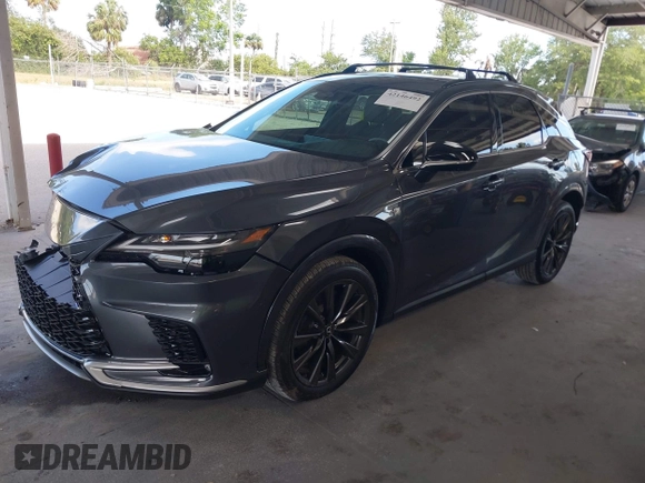 2024 Lexus RX 350 z VIN 2T2BAMCA8RC055389, wystawiony jako IAAI lot #42146492 z przebiegiem 18 002 mil mil oraz . Historia ofert i sprzedaży dostępna na DreamBid. Obrazek 2.