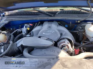 2004 Chevrolet Silverado SS z VIN 2GCEK19N041303732, wystawiony jako Copart lot #74617474 z przebiegiem 200 072 mil mil oraz Tytuł czysty. Historia ofert i sprzedaży dostępna na DreamBid. Obrazek 7.