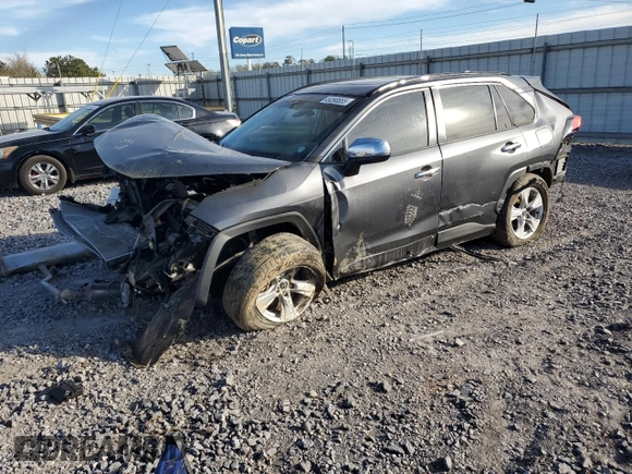 2020 Toyota RAV4 XLE with VIN 2T3P1RFV4LC087700, listed as a Copart auction lot 49390655 with 0 mi miles and Salvage Title. Bid and sale history available at carsss.com. Image 1.