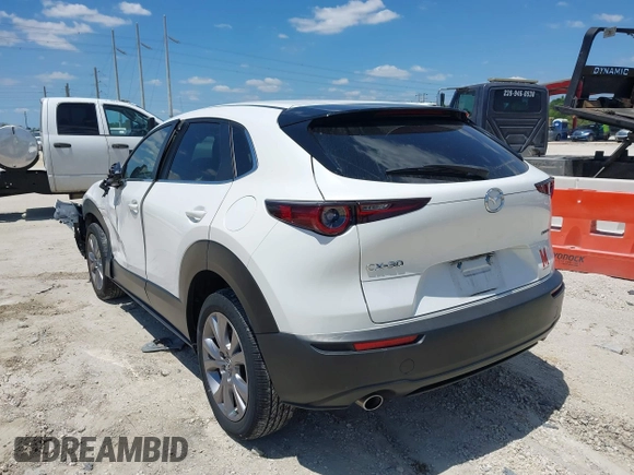 2021 Mazda CX-30 Select with VIN 3MVDMABL3MM232497, listed as a IAAI auction lot 42033929 with 33,050 mi miles. Bid and sale history available at carsss.com. Image 3.
