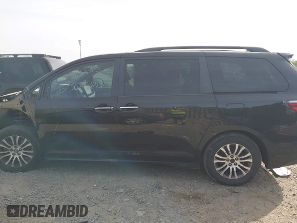 2018 Toyota Sienna XLE Auto Access Seat with VIN 5TDYZ3DC1JS953619, listed as a IAAI auction lot 42079751 with 133,189 mi miles and . Bid and sale history available at DreamBid. Image 15.