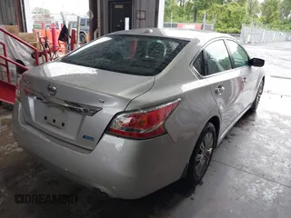 2014 Nissan Altima 2.5 S with VIN 1N4AL3AP7EC186074, listed as a IAAI auction lot 41983257 with 103,396 mi miles. Bid and sale history available at carsss.com. Image 4.