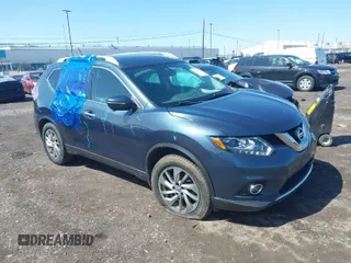 2014 Nissan Rogue SV with VIN 5N1AT2MV8EC819577, listed as a IAAI auction lot 41921183 with 141,998 mi miles. Bid and sale history available at carsss.com. Image 1.