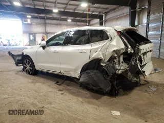 2021 Volvo XC60 Inscription with VIN YV4102RL5M1851074, listed as a Copart auction lot 86310574 with 41,535 mi miles and Salvage title. Bid and sale history available at DreamBid. Image 2.