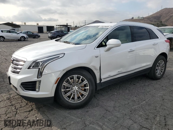 2018 Cadillac XT5 Luxury FWD with VIN 1GYKNCRS7JZ164739, listed as a Copart auction lot 43029685 with 82,263 mi miles and Salvage Title. Bid and sale history available at carsss.com. Image 1.