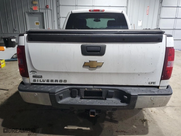 2009 Chevrolet Silverado 1500 LTZ with VIN 1GCEK390X9Z277364, listed as a Copart auction lot 84702604 with 187,325 mi miles and Clean Title. Bid and sale history available at carsss.com. Image 6.