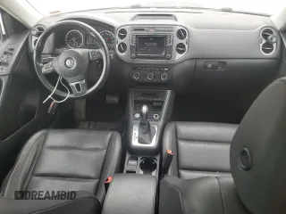 2016 Volkswagen Tiguan S z VIN WVGAV7AX4GW512535, wystawiony jako Copart lot #52570585 z przebiegiem 161 559 mil mil oraz Szkoda całkowita • Salvage title. Historia ofert i sprzedaży dostępna na DreamBid. Obrazek 8.