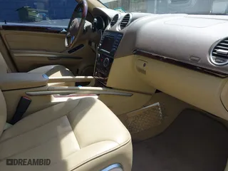 2011 Mercedes-Benz GL-Class GL 450 with VIN 4JGBF7BE9BA662497, listed as a IAAI auction lot 42102696 with 90,924 mi miles. Bid and sale history available at carsss.com. Image 5.