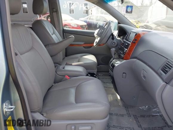 2006 Toyota Sienna XLE with VIN 5TDZA22C66S427793, listed as a IAAI auction lot 41804276 with 118,718 mi miles. Bid and sale history available at carsss.com. Image 5.