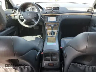 2008 Mercedes-Benz E 550 Sport with VIN WDBUF72X98B297805, listed as a Copart auction lot 61970255 with 248,178 mi miles and Salvage title. Bid and sale history available at DreamBid. Image 8.
