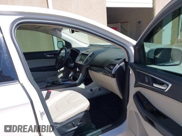2018 Ford Edge Titanium with VIN 2FMPK4K86JBB39225, listed as a IAAI auction lot 40492704 with 203,252 mi miles. Bid and sale history available at carsss.com. Image 5.