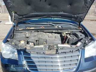 2009 Chrysler Town & Country Limited with VIN 2A8HR64XX9R597270, listed as a IAAI auction lot 41490394 with 126,186 mi miles. Bid and sale history available at carsss.com. Image 10.